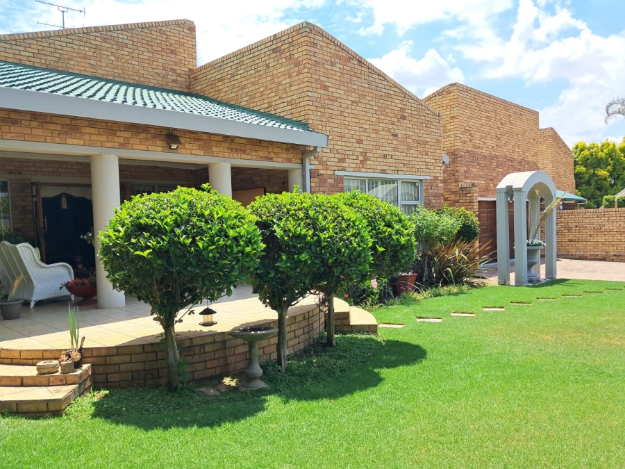 3 Bedroom Property for Sale in Riebeeckstad Free State